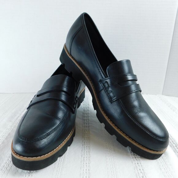 Vionic Women's Cheryl II Loafers Black 7.5 (fits like 7)  Leather Comfort MINT! - Picture 1 of 14